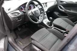 Opel Astra pilnas