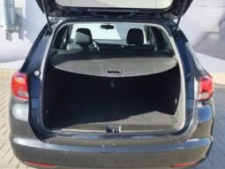 Opel Astra pilnas