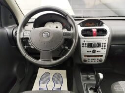 Opel Corsa pilnas