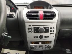 Opel Corsa pilnas