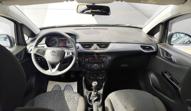 Opel Corsa pilnas
