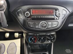 Opel Corsa pilnas