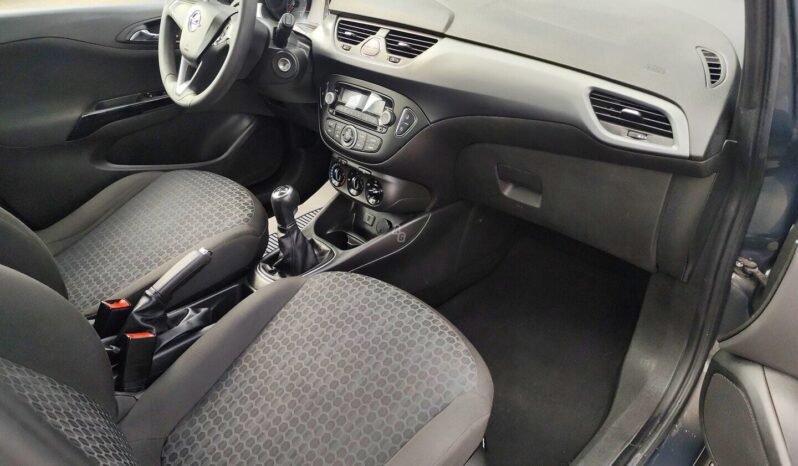 Opel Corsa pilnas