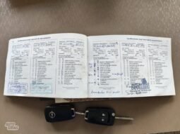 Opel Corsa pilnas