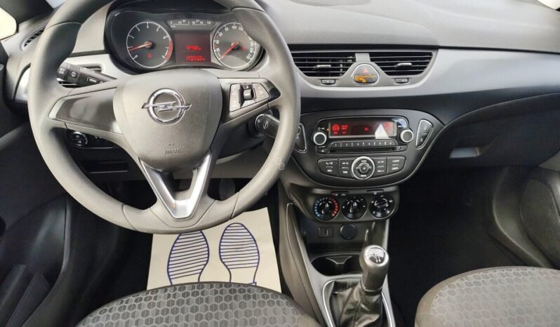 Opel Corsa pilnas