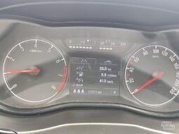 Opel Corsa pilnas
