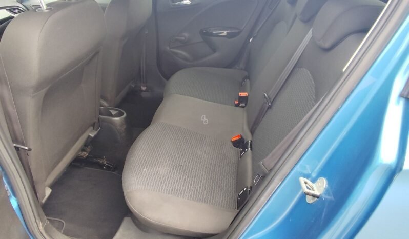 Opel Corsa pilnas
