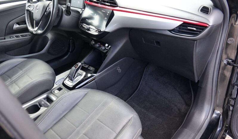 Opel Corsa pilnas