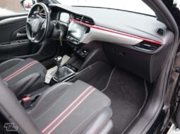 Opel Corsa pilnas
