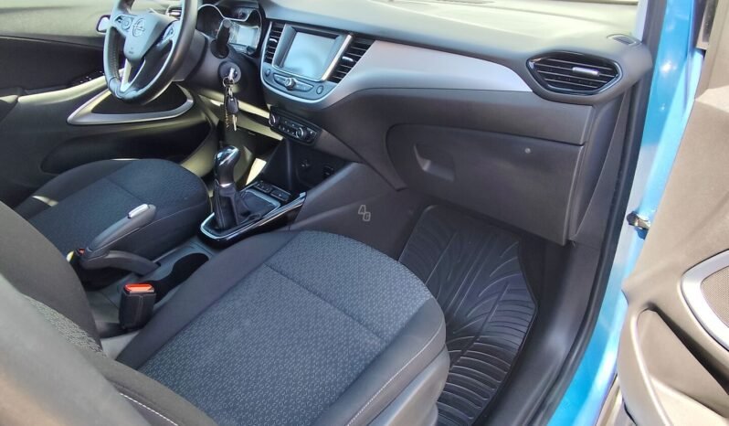 Opel Crossland X pilnas