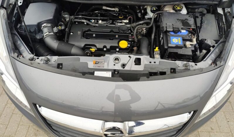 Opel Meriva pilnas