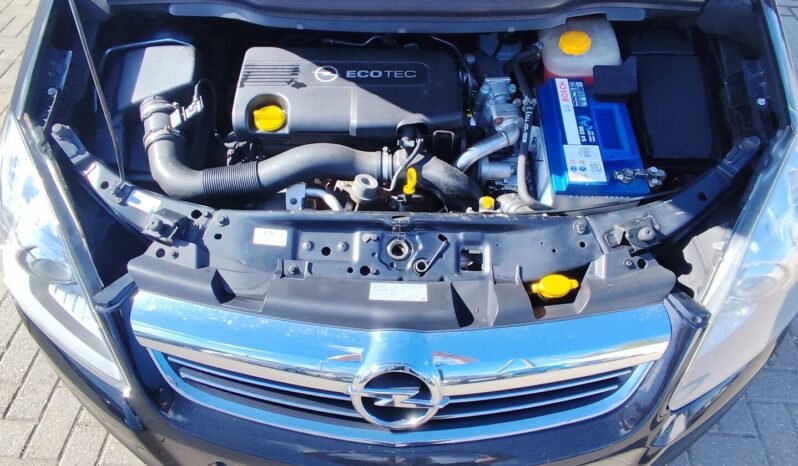 Opel Zafira pilnas