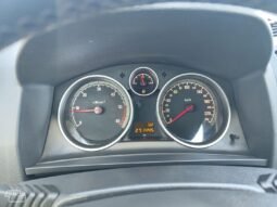 Opel Zafira pilnas