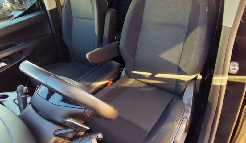 Peugeot Rifter pilnas