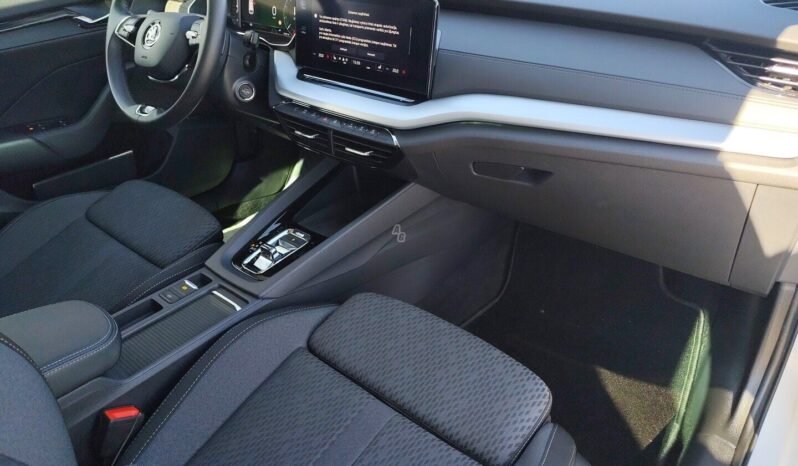 Skoda Octavia pilnas