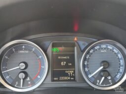 Toyota Auris pilnas