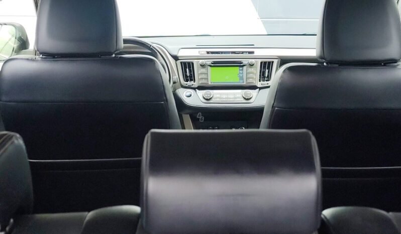 Toyota RAV4 pilnas
