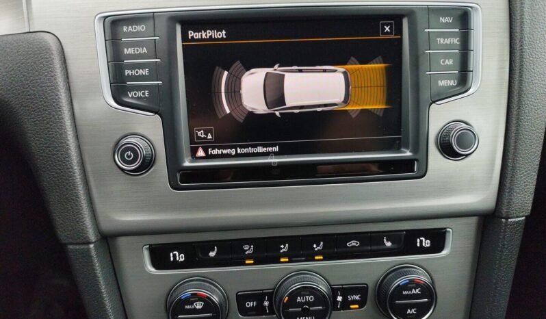 Volkswagen Golf pilnas