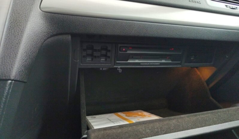 Volkswagen Golf pilnas