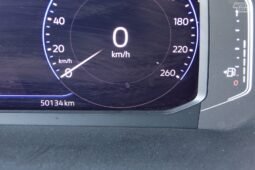 Volkswagen Multivan pilnas
