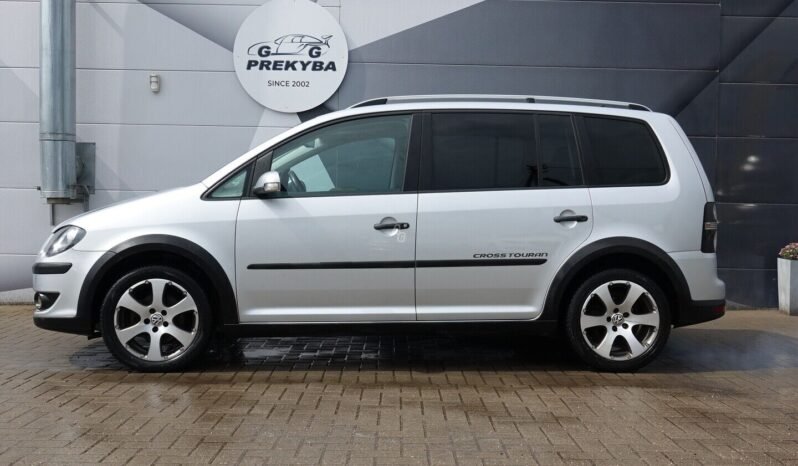 Volkswagen Touran pilnas