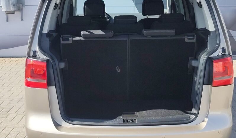 Volkswagen Touran pilnas