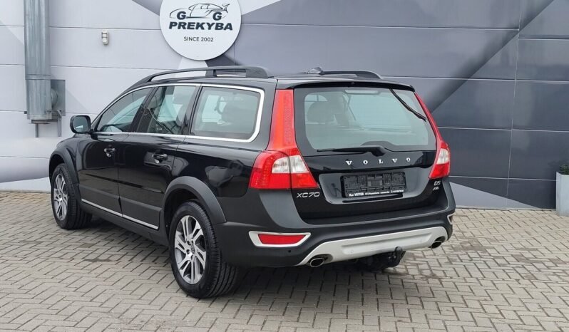 Volvo XC70 pilnas
