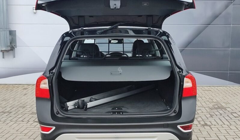 Volvo XC70 pilnas
