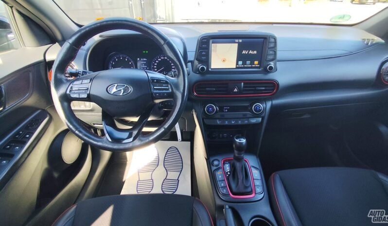 Hyundai Kona pilnas