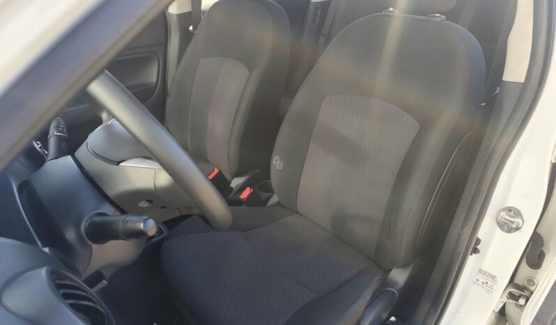Mitsubishi Space Star pilnas