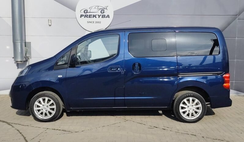 Nissan NV200 pilnas