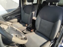 Nissan NV200 pilnas