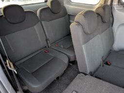 Nissan NV200 pilnas