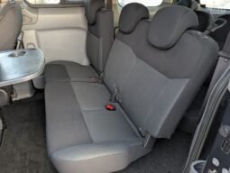 Nissan NV200 pilnas