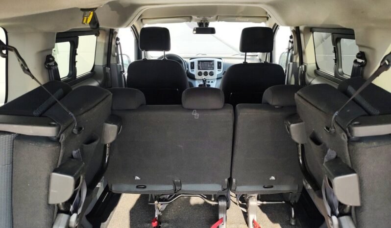 Nissan NV200 pilnas