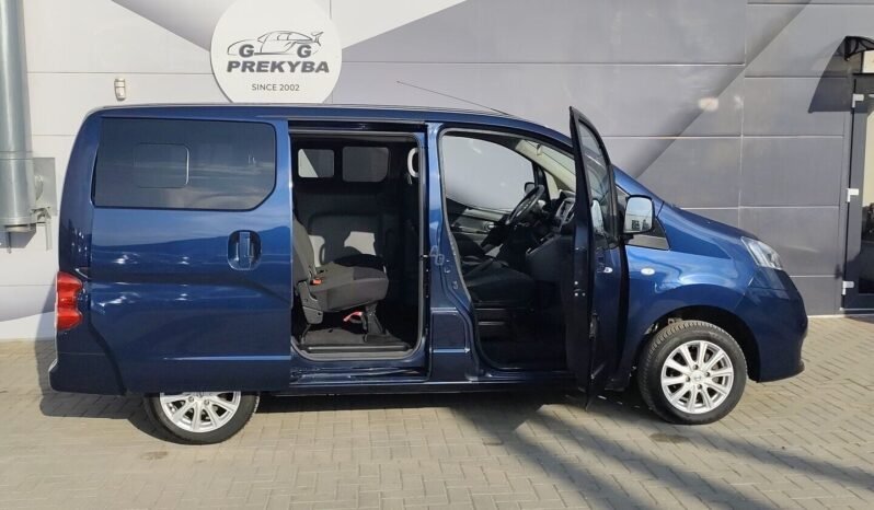 Nissan NV200 pilnas