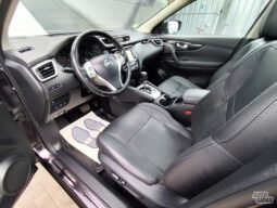 Nissan Qashqai pilnas