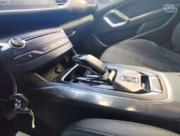 Peugeot 308 pilnas