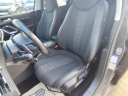 Peugeot 308 pilnas