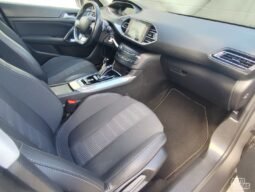 Peugeot 308 pilnas
