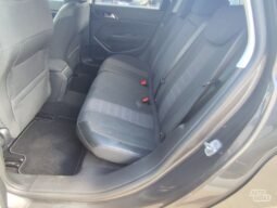 Peugeot 308 pilnas