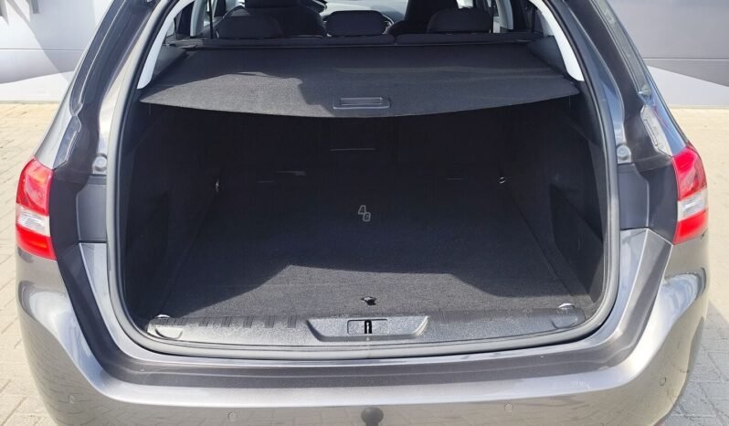 Peugeot 308 pilnas