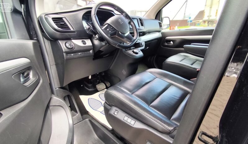 Peugeot Traveller pilnas