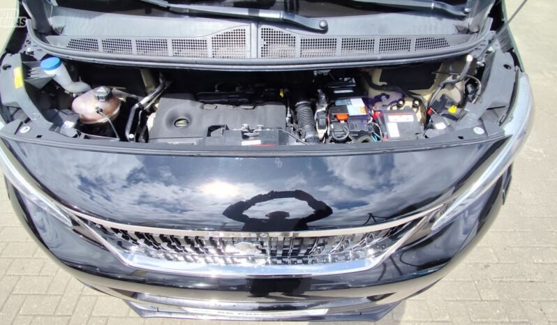Peugeot Traveller pilnas