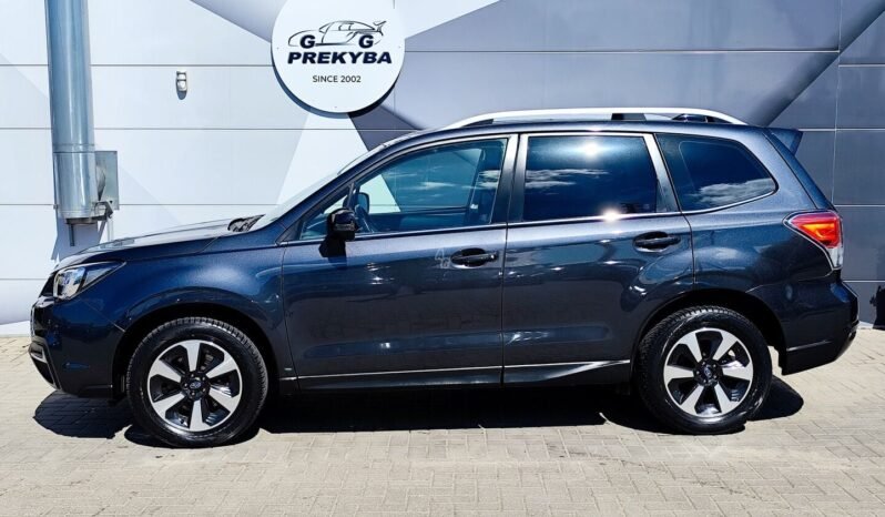 Subaru Forester pilnas
