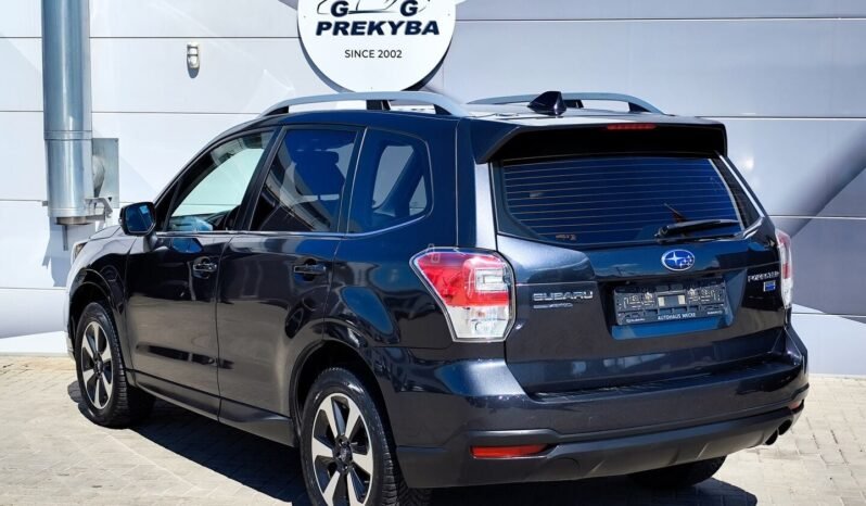 Subaru Forester pilnas