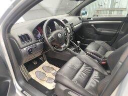 Volkswagen Golf pilnas