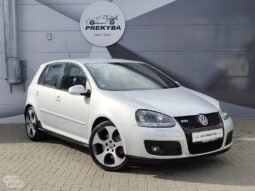 Volkswagen Golf pilnas