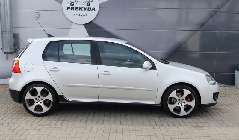 Volkswagen Golf pilnas