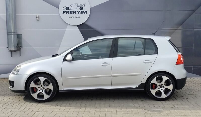 Volkswagen Golf pilnas